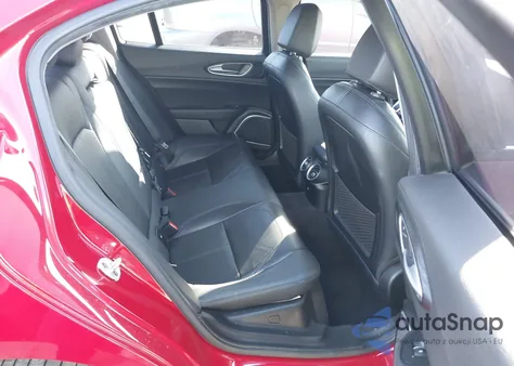 2020 Alfa Romeo Giulia z USA, uszkodzony, nr VIN ZARFAMAN2L7636459